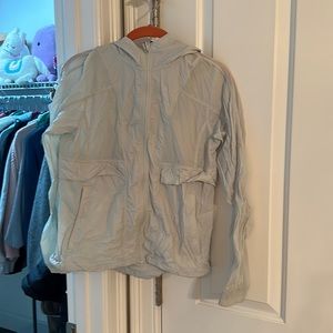 Lululemon windbreaker